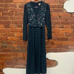 Vintage 90’s J.B.S Dark Green&Navy Plaid Dress W/ Embroidered Vest Overlay SZ 8P